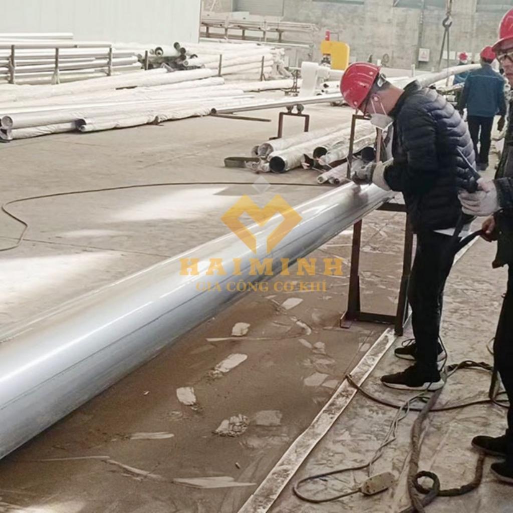 Câu hỏi thường gặp về Cột cờ inox cao 7m